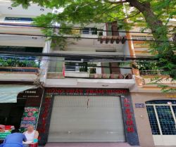 cho thue mat bang mat tien duong bau cat 4x18 m2 50 trieu