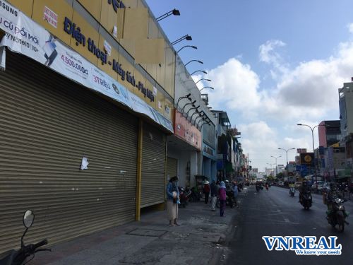 cho thue nha mat tien duong phan dang luu 20x34m  400 trieu th
