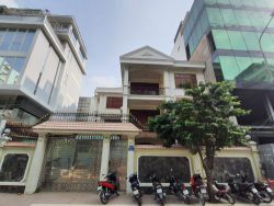 cho thue nha duong huynh lan khanh p2 tan binh dt 15 x 16m 1tret 2lau gia 100 tr th