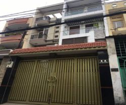 ban nha mat tien duong nguyen khuyen dt 393 x 22 no hau gia 17 ty