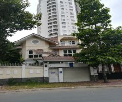 cho thue biet thu duong duong van an phuong an phu quan 2 dt  260m2 gia 5000usd