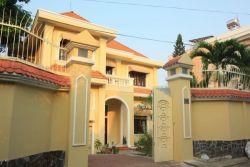 cho thue vila mat tien duong so phuong thao dien quan 2 gia 92tr thang