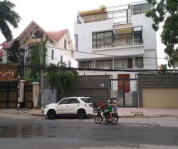 biet thu cho thue thao dienquan 2duong nguyen van huongdt 20mx20m01 tret 02 lau01 san thuong co ho boi gia 6000usd thang tong dien tich su dung 1600m2  hinh chup that 100 