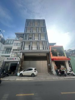cho thu   to  a nha   13 15 tr    n kh    c ch  n qu    n 1 8x24m h    m 8 t    ng