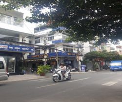 cho thue nha mat tien duong bau cat 2 45x18 m2 2 lau 23 trieu