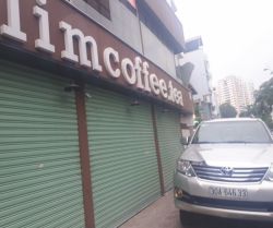 cho thue mat tien truong sa phu nhuan 12x4m 1tr 1 lau san thuong gia 50tr