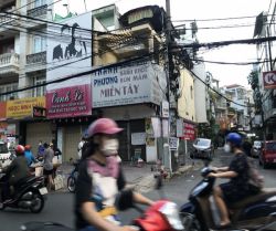 cho thue mat bang goc 2mt hoang hoa tham dt   4x20m gia 60tr