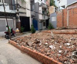 ban dat hem xe hoi phan dinh phung phuong 15 quan phu nhuan 5x9m gia 6 ty