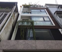 ban nha hem xe hoi phan xich long 4x13m 3 lau gia 115 ty