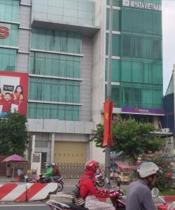 cho thue toa nha  duong cong hoaquan tan binhdt 8x18tret 5 lau gia 200 tr thang