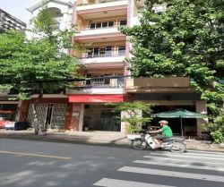 cho thue nha quan tan binh mat tien duong dong den phuong 12 khu bau cat quan tan binh r ndien tich  4m x 18m1 tret4 laugia 2 000     thang