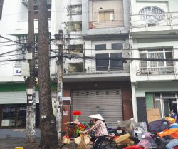 cho thue nha mat tien duong tran quang khai 3 5 x 17m  4 tang gia 45tr