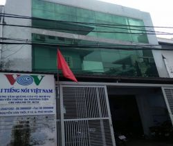 cho thue nha quan phu nhuan hxh nguyen van troi 8x22m 1 tret 2 lau gia 1500 usd