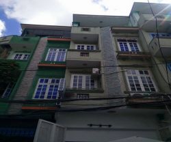 nha cho thue quan phu nhuan duong hoa cuc 45x15m 4 tang 22tr th