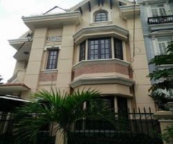 cho thue nha quan tan binh khu biet thu duong hong long 1 tret 3 lau gia 35tr