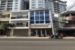 ban nha mat tien duong pho quang p9 phu nhuan  4x155m 2 lau  135 ty