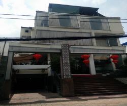 nha cho thue quan 3 duong ngo thoi nhiem dien tich 12 x 25m 1 ham 1 tret 2 lau gia  10000 usd