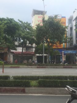 cho thue nha mat tien dien bien phu phuong 15 quan binh thanh tphcm 10x30m 1 lau 200 tr thang