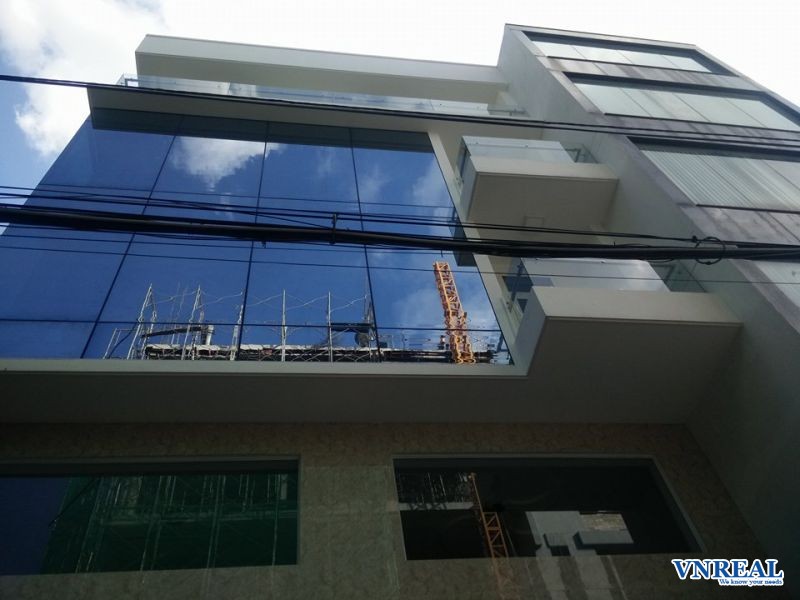 cho thue nha quan tan binh duong song da dien tich 10x20m 1 tret 4 lau gia  5500 usd  thang