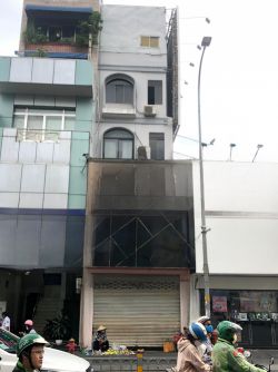 cho thue nha duong hai ba trung dt 4 3 x 17m 1 tret 4 lau 65tr th