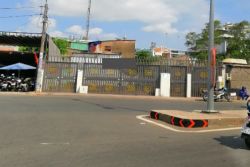 cho thue nha mat tien duong nguyen van dau phuong 11 12x30 mat bang 120 trieu