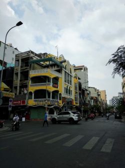 cho thue mat bang mat tien duong de tham p  ben thanh 500m2  3 lau  400 trieu