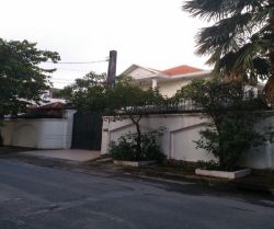 cho thue biet thu cao cap quan 2 mat tien duong dang huu pho thao dien dt 45x40m 01 tret 03 laugia 10000usd 