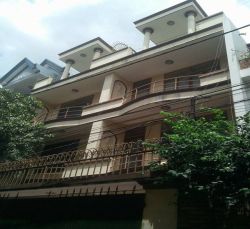 cho thue nha hem 6m duong noi bo khu van phong cong ty san bay phuong 2 quan tan binh 