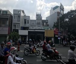 cho thue nha mat tien duong dinh tien hoang p  dakao quan 1  dt  55x20m 3 laust 6000 usd thang