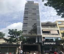 cho thue nha mat tien duong ly chinh thang phuong 7 quan 3 dien tich  5 2m x 23m gia cho thue  10 000 usd