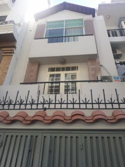 cho thue nha hem duong hong ha 45x20 m2 2 lau 24 trieu