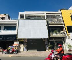 ban nha mat tien le van sy 5x17m tret 3 lau gia 295 ty