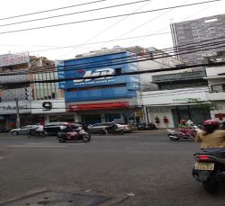 hot   cho thue nha mat tien vo van tan phuong 5 quan 3