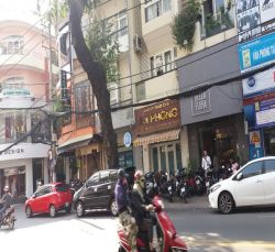 cho thue nha mat tien vo van tan phuong 5 quan 3 