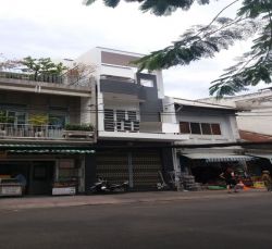 cho thue nha mat tien de tham phuong co giang quan 1