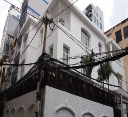 cho thue biet thu hem xe hoi nguyen thi minh khai quan 1