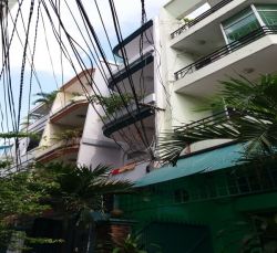 cho thue nguyen can hem xe hoi vo thi sau quan 1