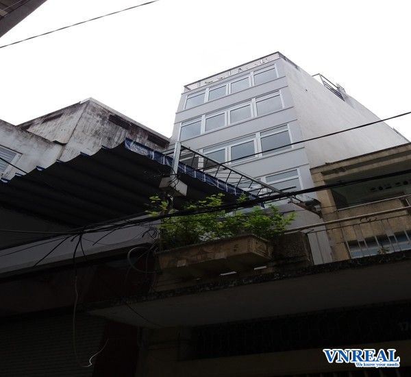 cho thue nha hem xe hoi le lai quan 1