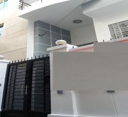 cho thue nha quan 1 hem xe hoi nguyen thi minh khai quan 1