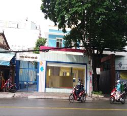 cho thue nha mat tien nguyen binh khiem quan 1