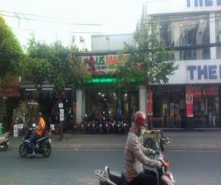 cho thue mat bang mat tien duong cmt8 65 x20 m2 130 trieu