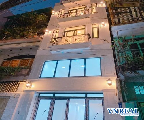 ban nha hem xe hoi huynh van banh 4x13m 3 lau gia 14 ty 