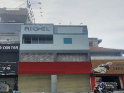 cho thue nha mat tien duong phan dang luu p7 phu nhuan dt  8 x 18 m 1t  3l gia 130tr  thang