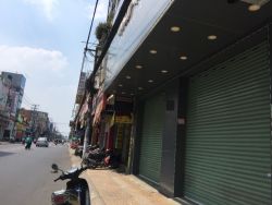 cho thue nha mat bang duong cach mang thang tam 9x20m 120 trieu th