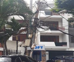 cho thue nha hem nguyen van troi 4 2x21 m 3 lau  50 trieu