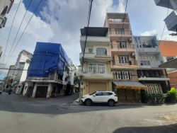 cho thue nha 2 mat tien k300 5x16 1 tret 2 lau 60tr th 