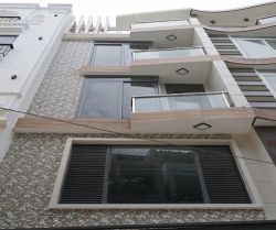 ban nha hem xe hoi tran binh trong 4x11m 3 lau gia 8 3 ty