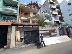 cho thue nha quan binh thanh duong bui dinh tuy dt  8x20m 4 tang gia 35 trieu thang