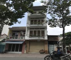 cho thue nha nguyen can duong truong sa phuong 15  dt 36x12m 3 lau  gia  29 trieu 