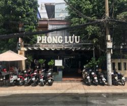 cho thue nha mat tien duong tran quang dieu phuong 13 quan 3  dien tich  12x20m